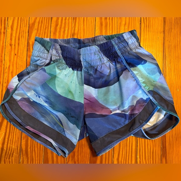 Athleta Mesh Racer Run Short- XXS - Picture 2 of 4